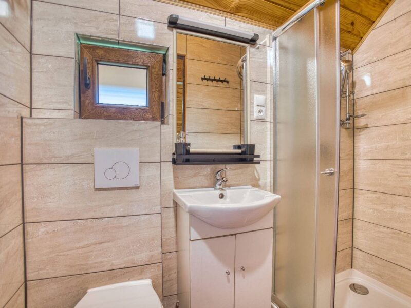 domki przy ujsciu solina 2025 img (19)