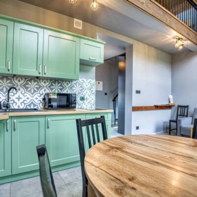 domki miedzy wzgorzami 2024 img (4)