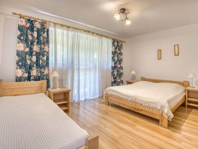 gosciniec pod malym krolem 2025 img (9)