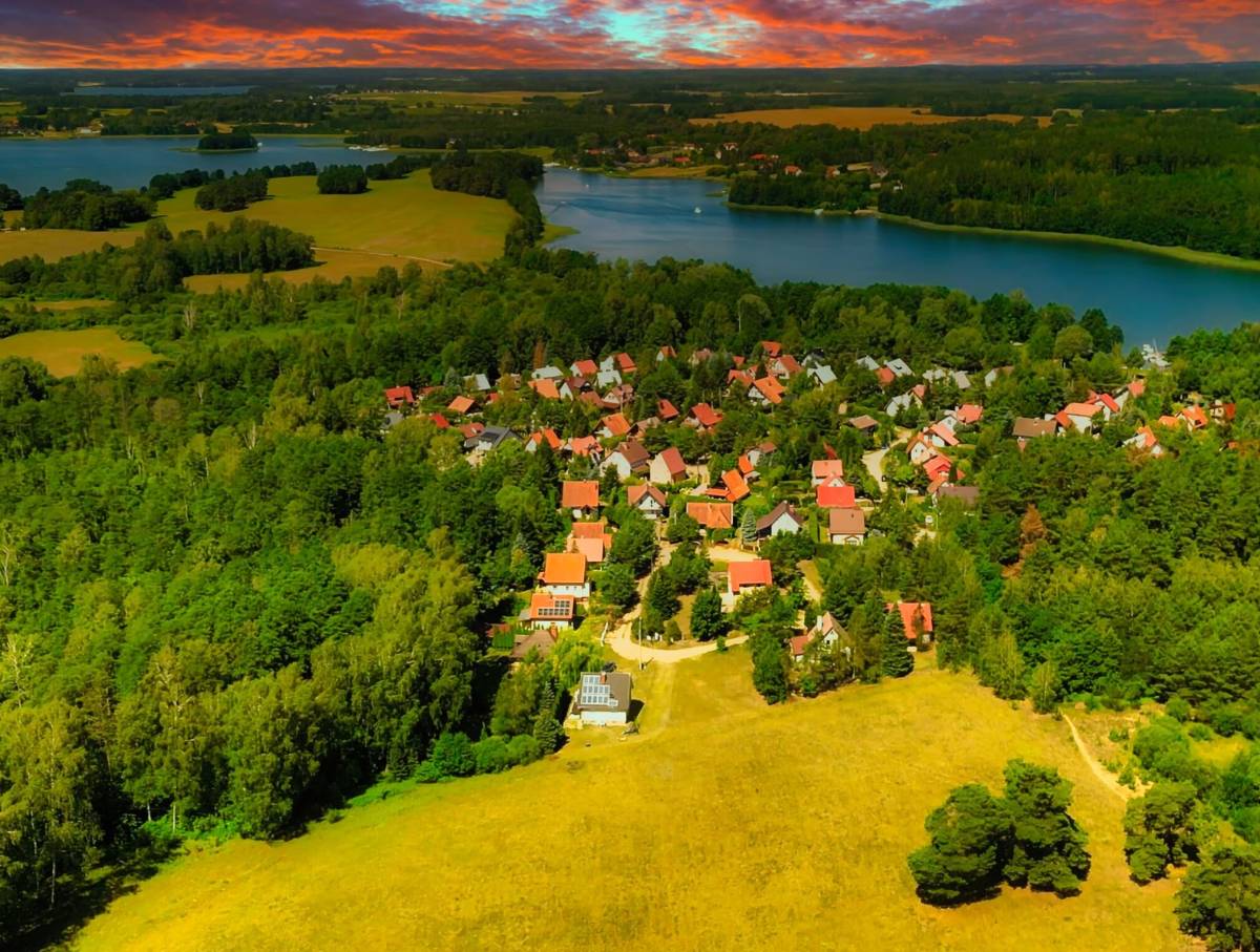 Giżycko – atrakcje dla dzieci w sercu Mazur 66 mazurska chata img 1