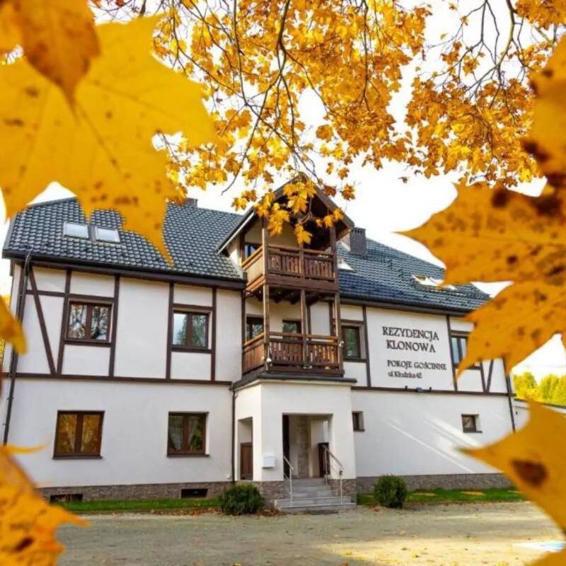 Atrakcje Góry Sowie – Kompletny przewodnik po niezwykłych miejscach 24 rezydencja klonowa img 1