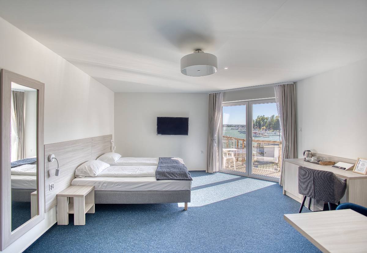 willa z widokiem na jezioro ryn mazury 2025 img (2)