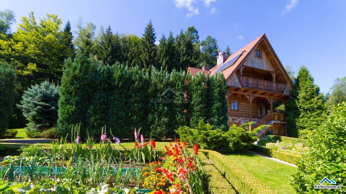 Domek w SŁONECZNYM OGRODZIE img (1)