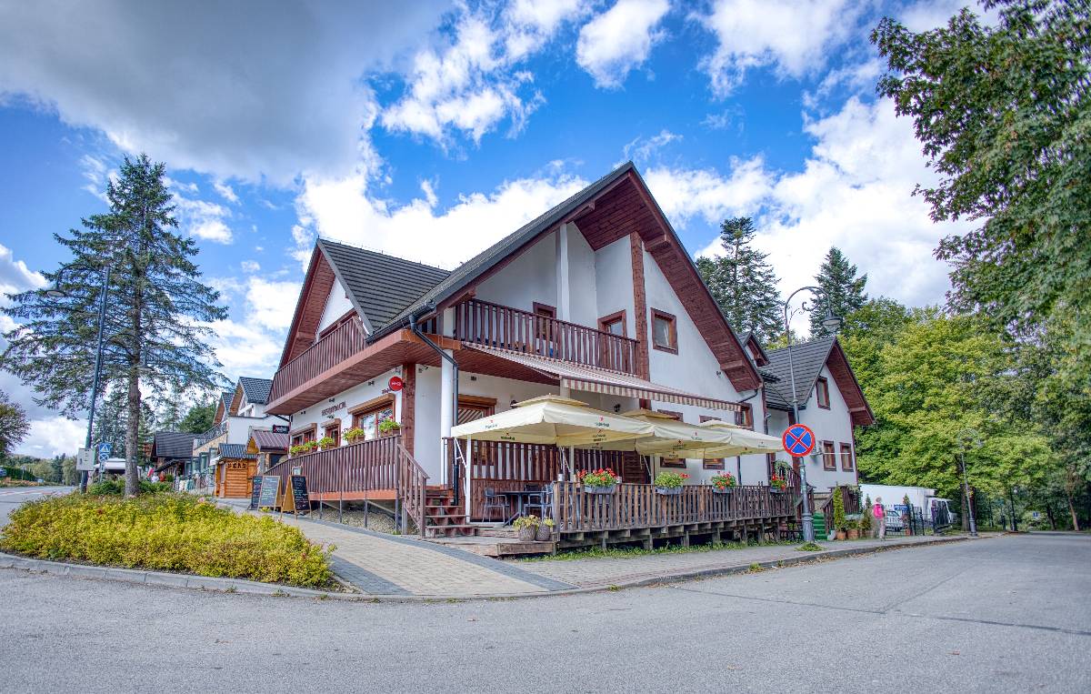 bieszczadzki dworek polanczyk img (1)