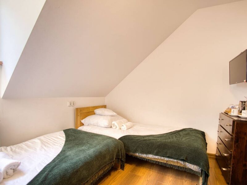 bieszczadzki dworek polanczyk img (5)