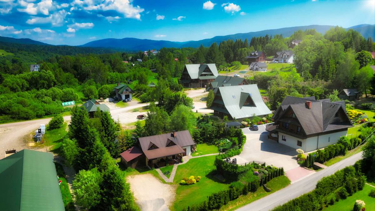 duza chata mala chatka smerek 3 2025 img (1)