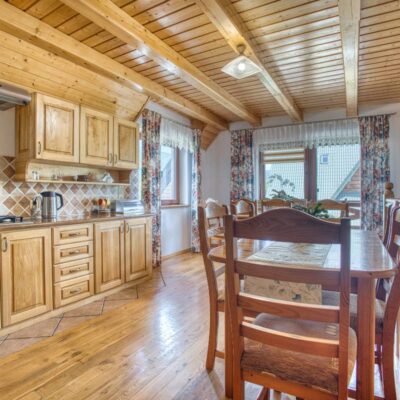 duza chata mala chatka smerek 3 2025 img (14)