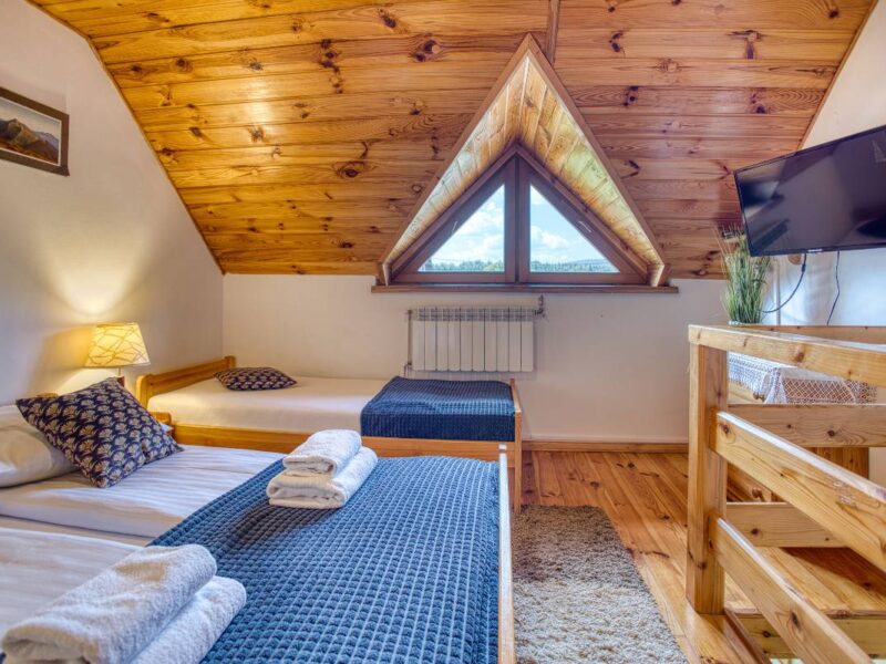 duza chata mala chatka smerek 3 2025 img (30)