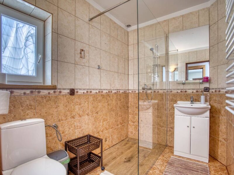 duza chata mala chatka smerek 3 2025 img (5)